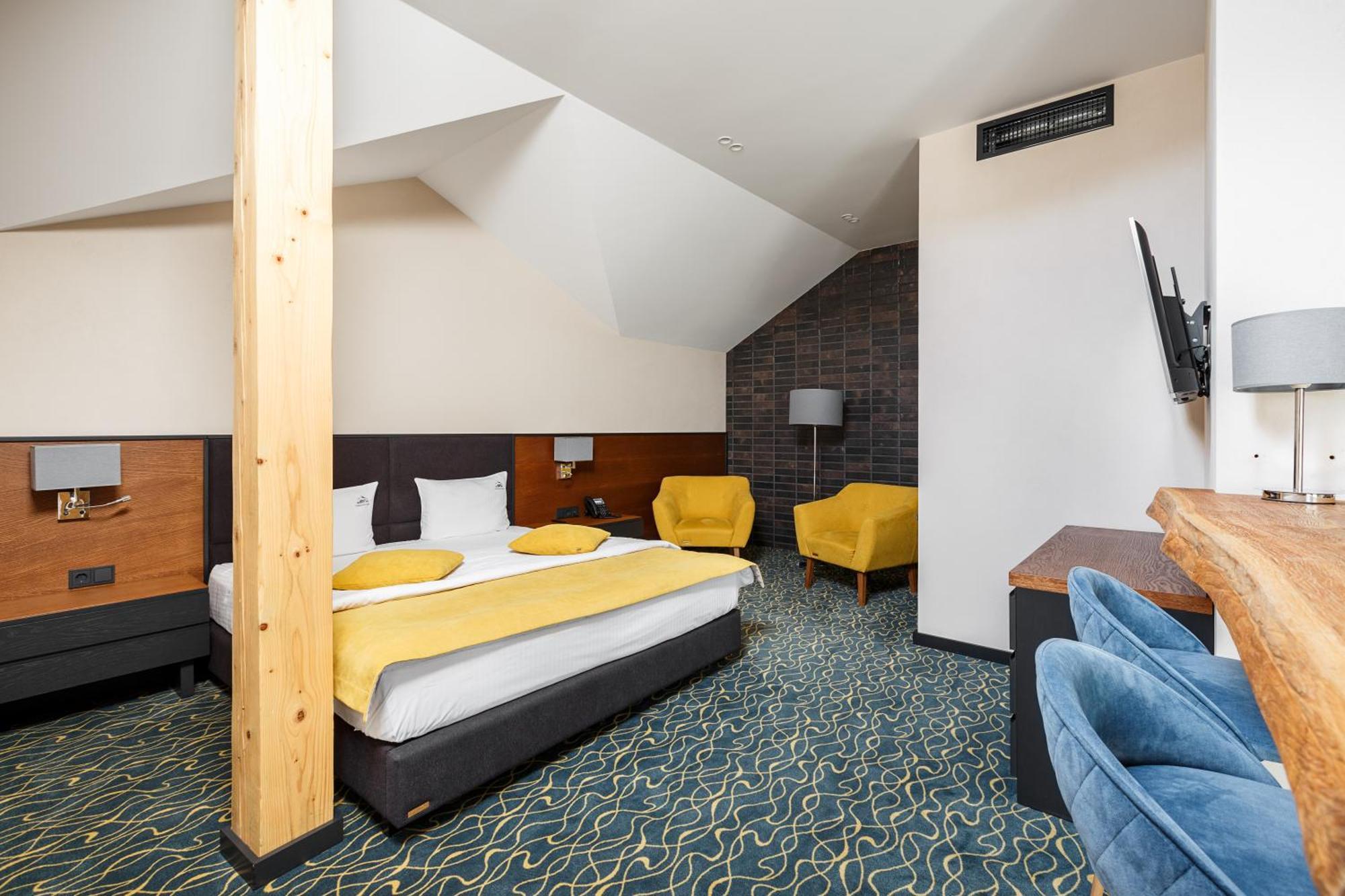 Ведмежа Гора Panorama Spa Resort Yaremche Room photo