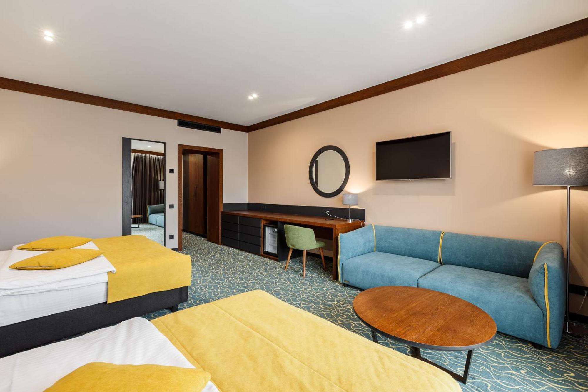 Ведмежа Гора Panorama Spa Resort Yaremche Room photo